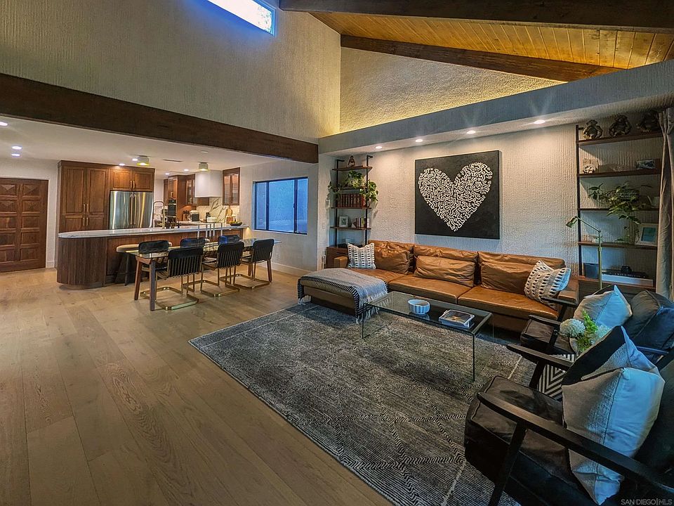 1st image of 359 Wimbledon Dr