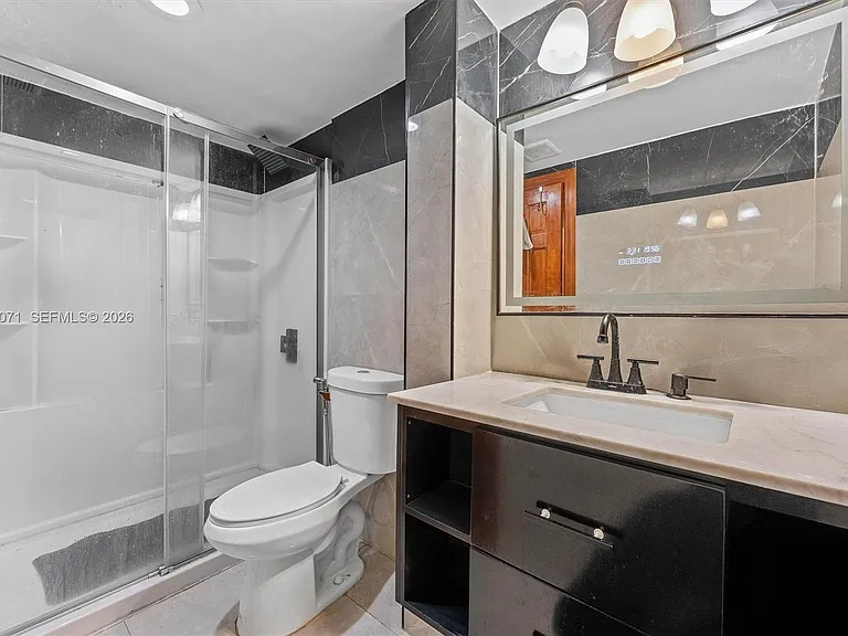 314 NE 142nd St #16C — Photo 13