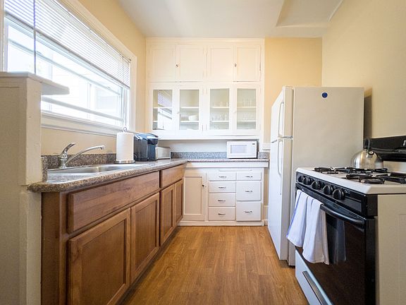 4th image of 3791 Webster St APT 1
