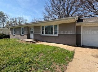 611 N Village Rd, El Dorado, KS 67042