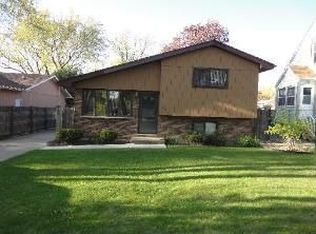 241 E Red Oak Ave, Bensenville, IL 60106