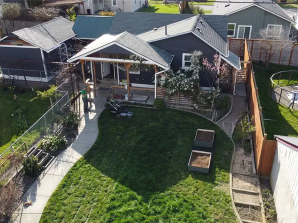 3820 S Sheridan Avenue, Tacoma, WA 98418