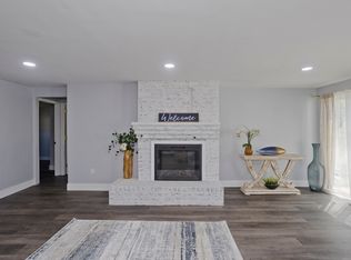 138 Stapleton Rd, Springfield, MA 01109