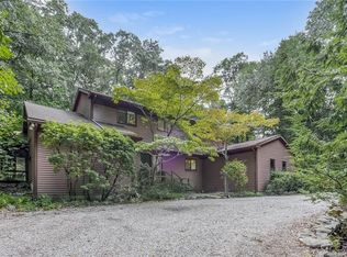 304 River Rd, Deep River, CT 06417