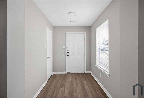 4th image of 7707 Cypress Edge Dr