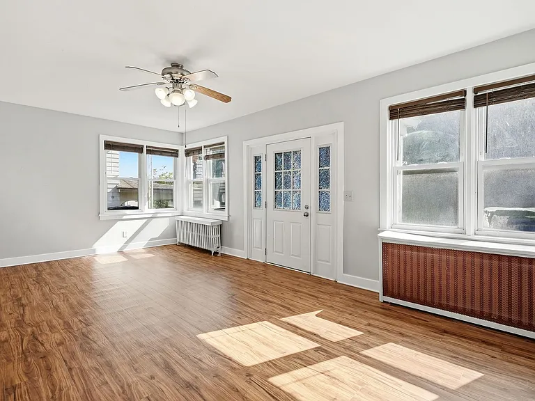 1210 Main Street — Photo 4