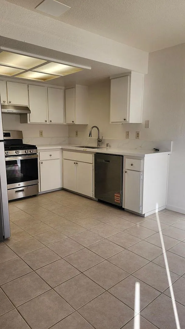 250 W. Dunne Ave — Photo 4
