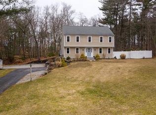 185 Old Oaken Bucket Rd, Norwell, MA 02061