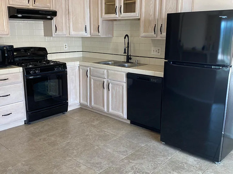 14713 Helen Park Ln — Photo 46