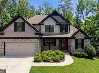 132 Amberleigh Dr, White, GA 30184