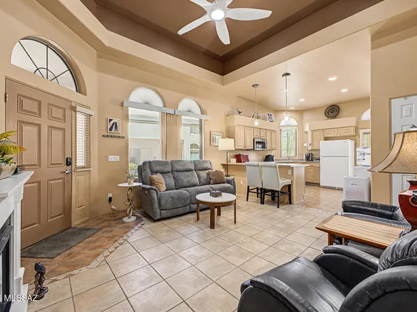 2406 W Via Di Silvio, Tucson, AZ 85704