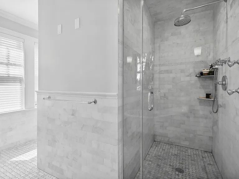 49 Pelletreau St — Photo 16