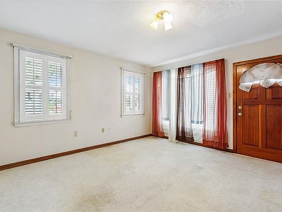 4th image of 6 Gretna Blvd