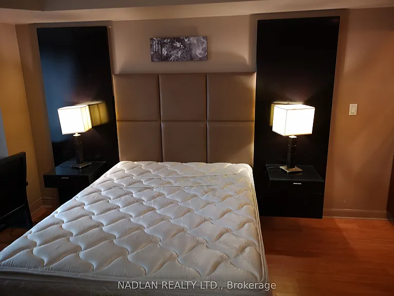 200 Victoria St #1603 — Photo 6