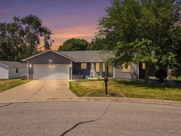 416 Stoneridge Ter, Deforest, WI 53532