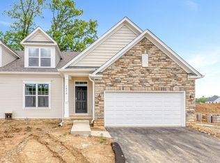 1672 Bookfield Ln, Grove City, OH 43123