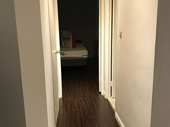5th image of 91 Strawberry Hill Ave #340