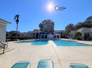 3705 SW 27th St APT 914, Gainesville, FL 32608