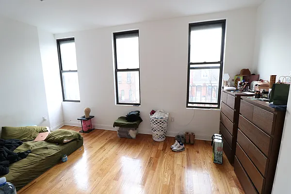 Rented by BIG Management NY | media 8