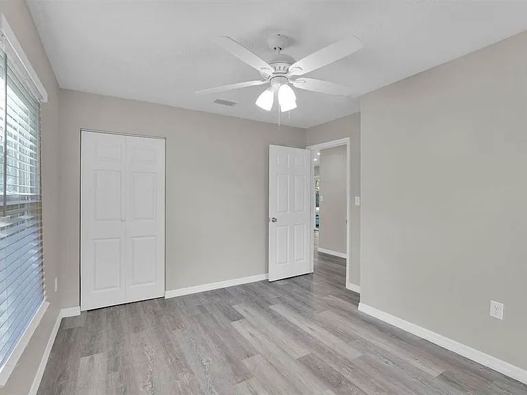 855 S Holmes Blvd — Photo 17