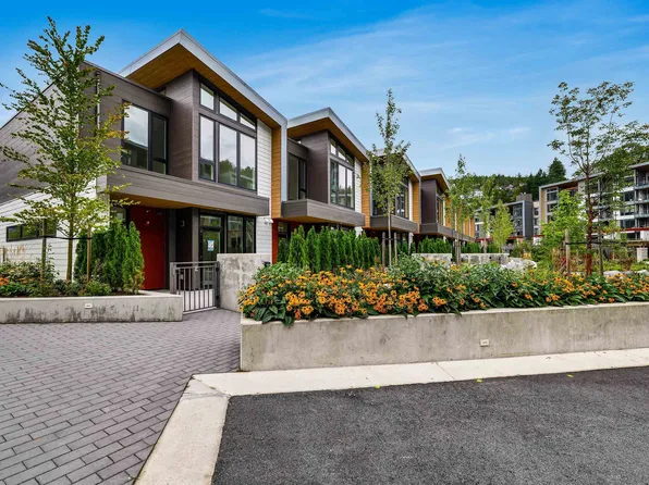 1502 Scott Cres #204, Squamish, BC V8B 1G4