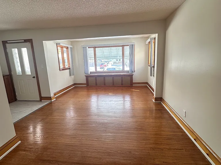 305 S Ogden St — Photo 6