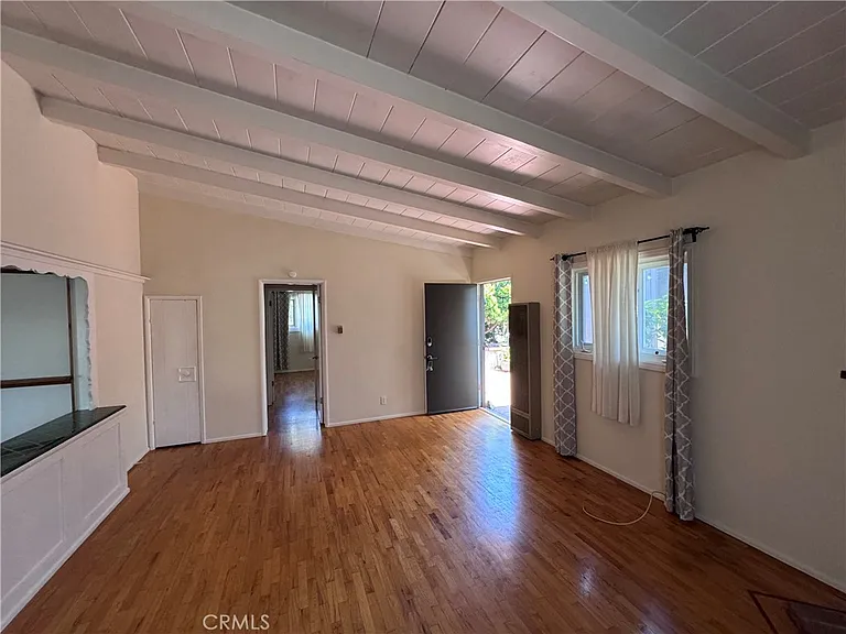 1821 Glenneyre St — Photo 6