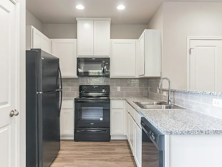 125 Peruna Dr — Photo 25