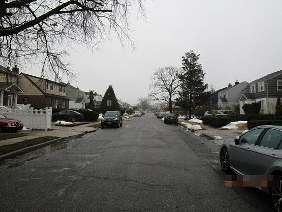 4th image of 86 Norfeld Blvd