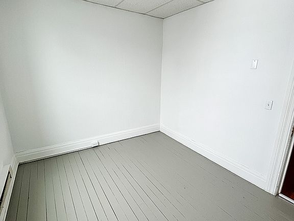 4th image of 911 State St #2