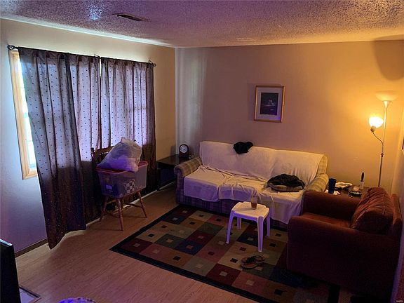 5th image of 4486 Lake Dr