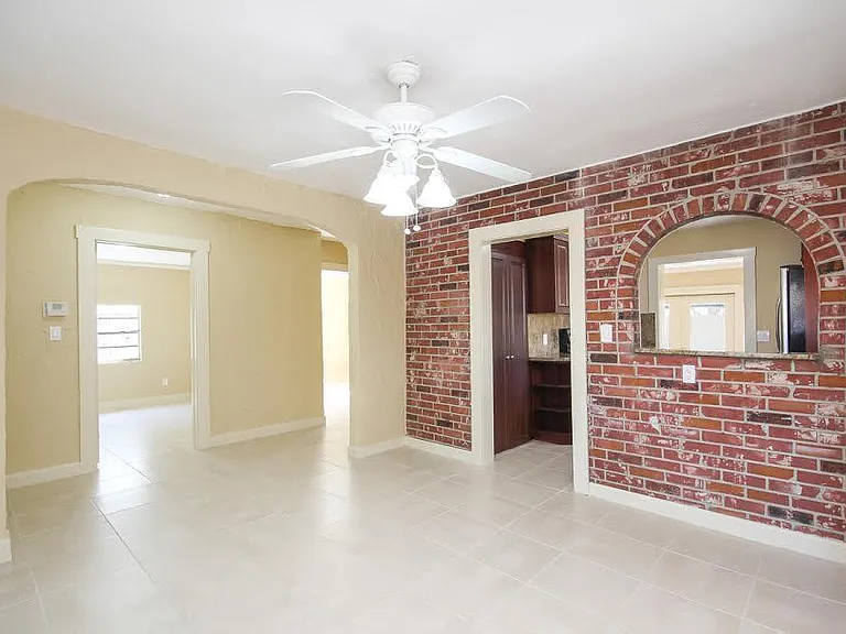 410 Franklin Rd — Photo 15