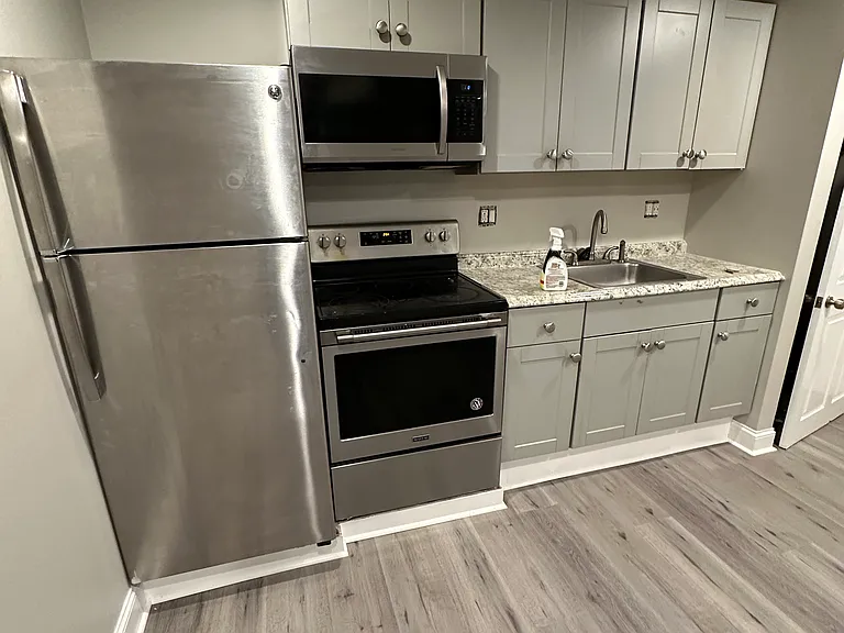 370 Bruce Ave #G — Photo 11