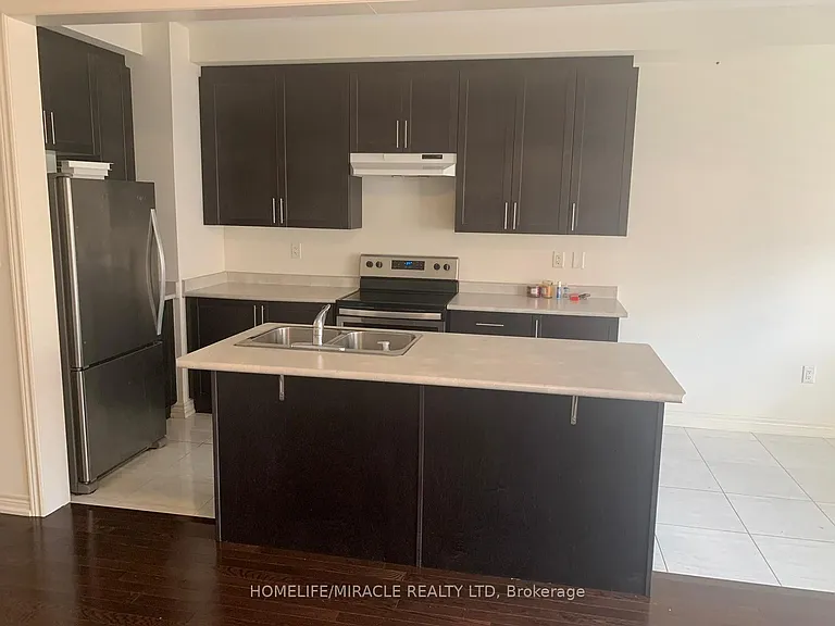 38 Adventura Rd — Photo 2