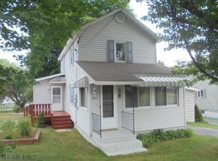 749 7th St, Colver, PA 15927