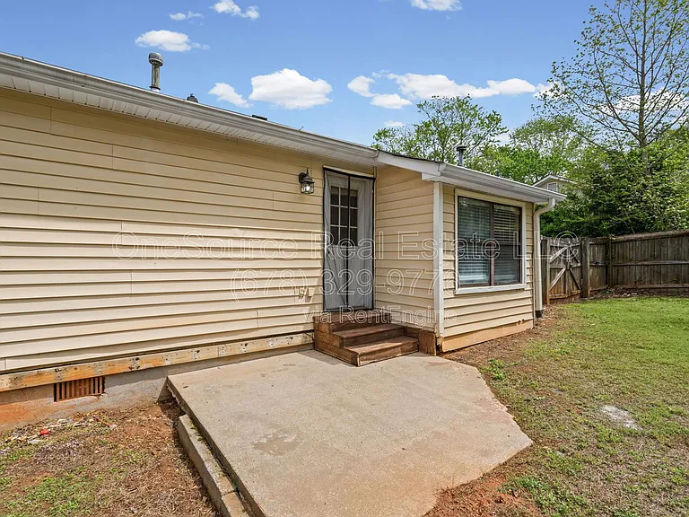 1321 Timbercrest Dr — Photo 32