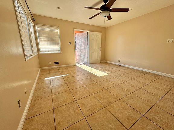 3rd image of 2819 Kansas Ave #2819
