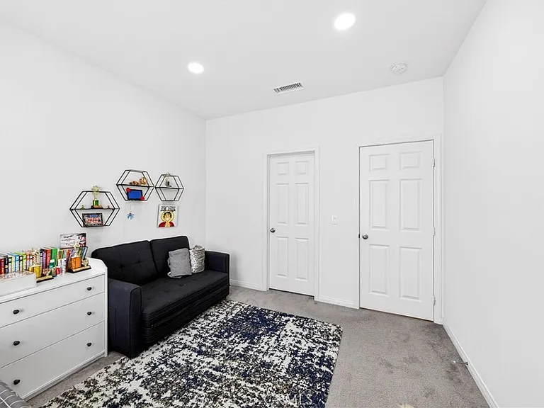 9521 Venetian Way — Photo 19