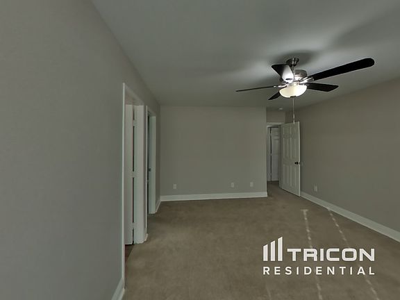 5th image of 722 Shadwell St