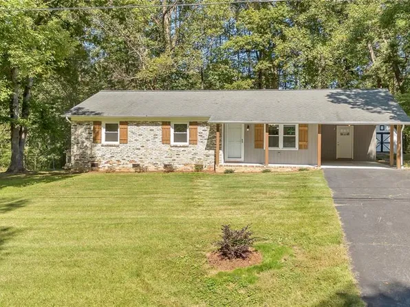 230 Old 60 Lakeview Dr, Wilkesboro, NC 28697