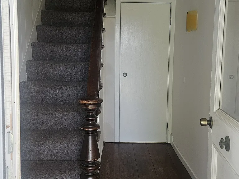 102 W Market St #2 — Photo 2