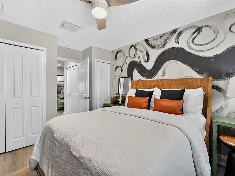 2419 Foggy Creek Cir — Photo 32