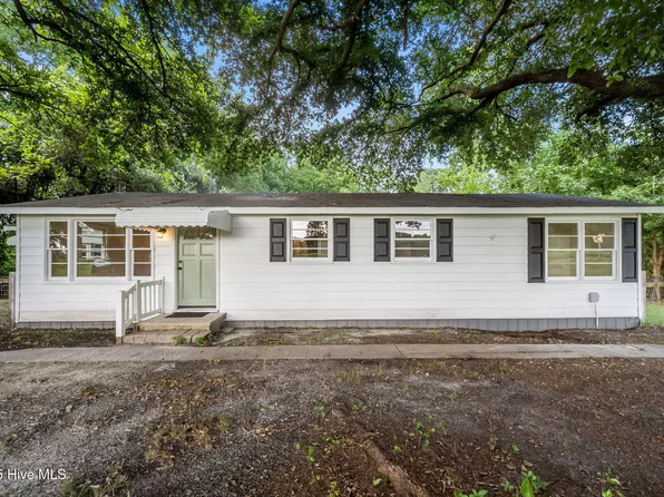 254 Woodland Church Road, Albertson, NC 28508