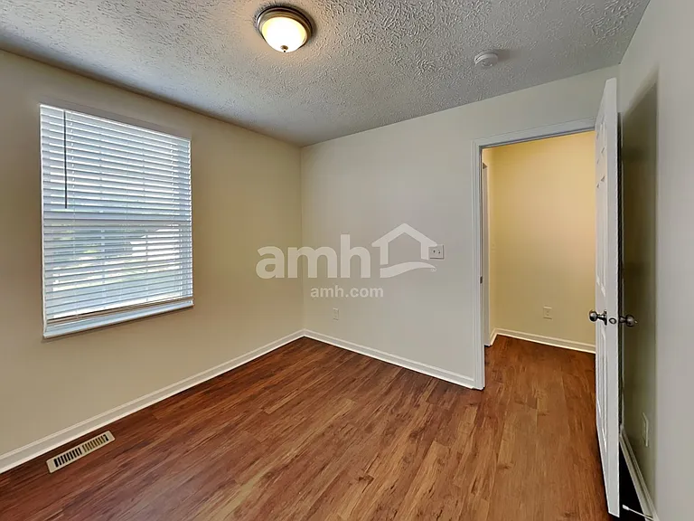 2274 Farmland Dr — Photo 20