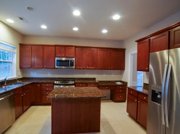 424 Euphoria Cir, Cary, NC 27519