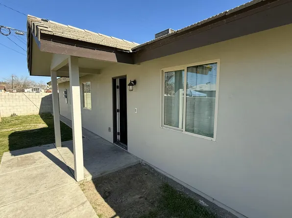 520 Goodman St, Bakersfield, CA 93305