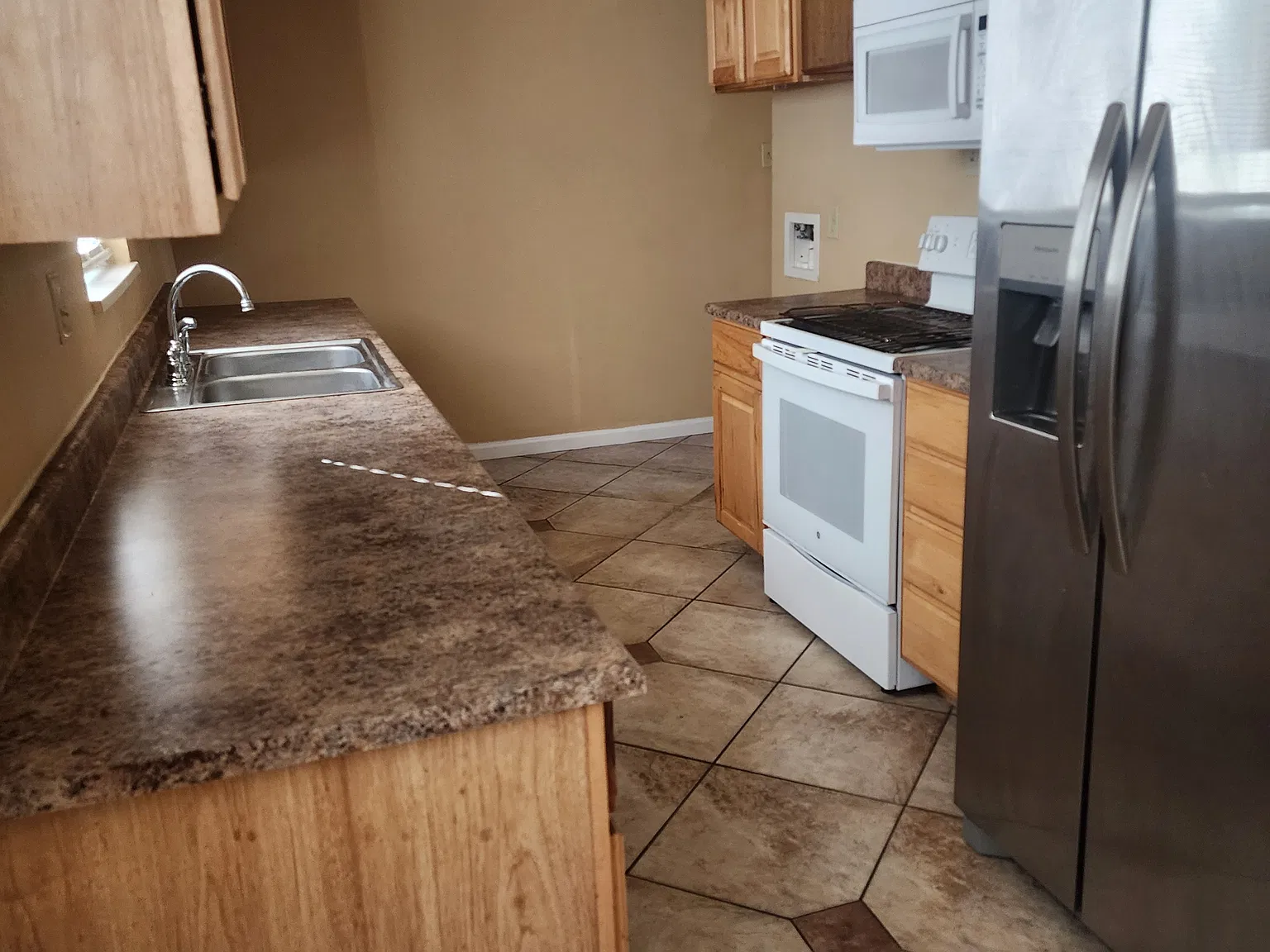 3717 Azalea St — Photo 4