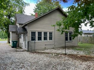 813 W Meadow Ave, Springdale, AR 72764