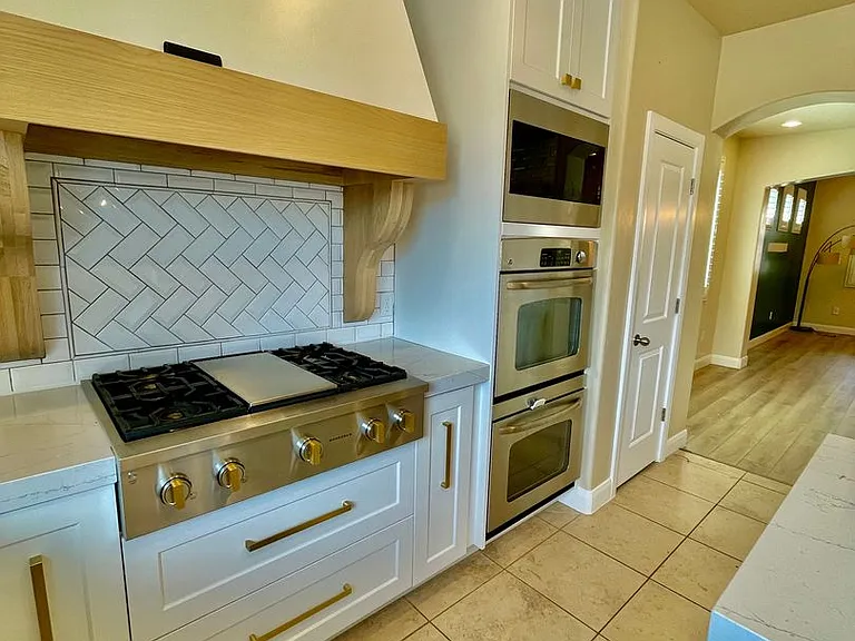 436 E Paris Dr — Photo 10