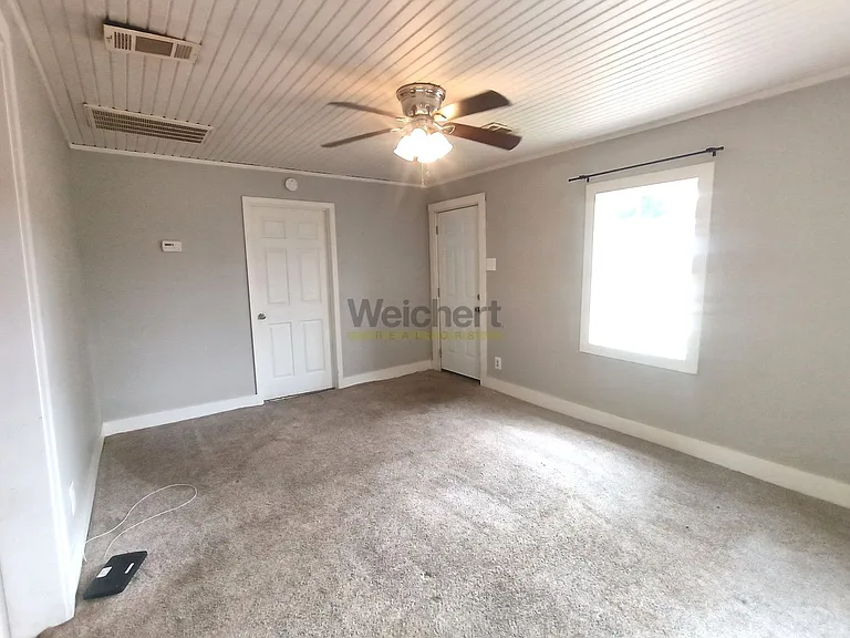 1507 W Emerson St — Photo 3